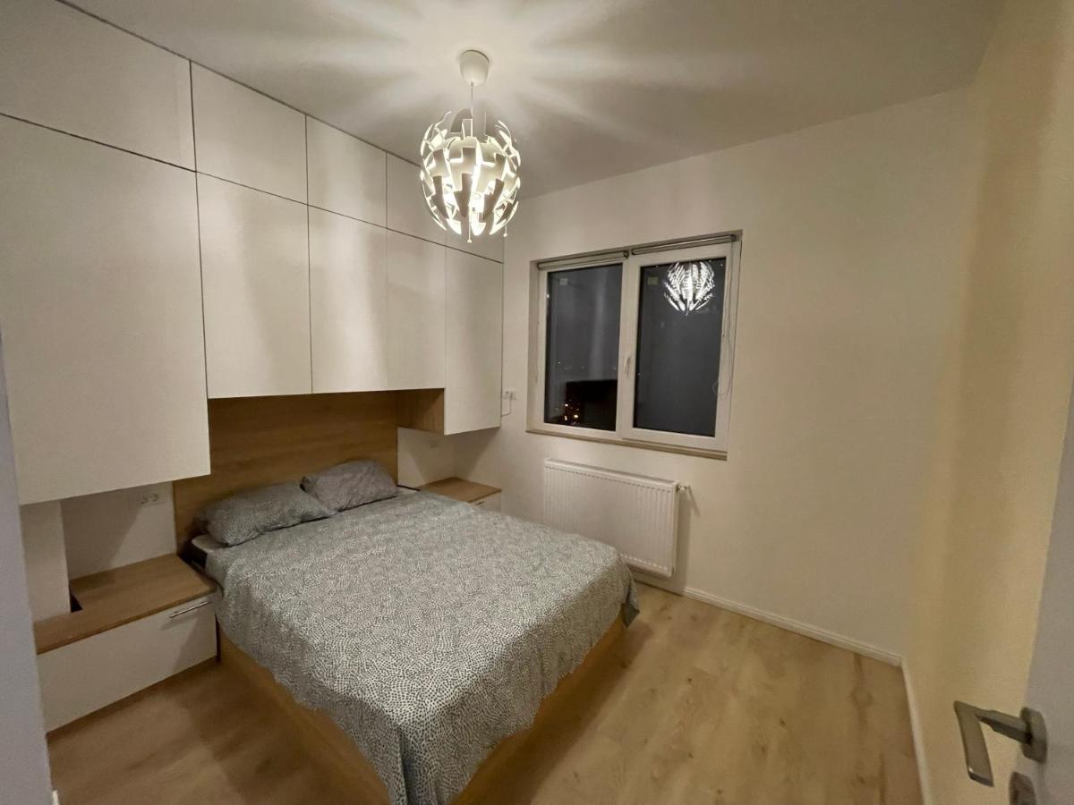 Aquamarine Luxury Apartment Palace ブカレスト エクステリア 写真